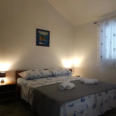D&a Nečujam