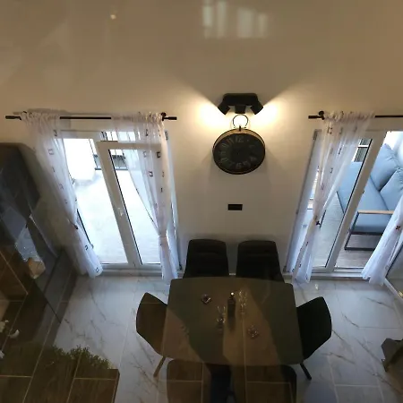 D&a Apartment Necujam